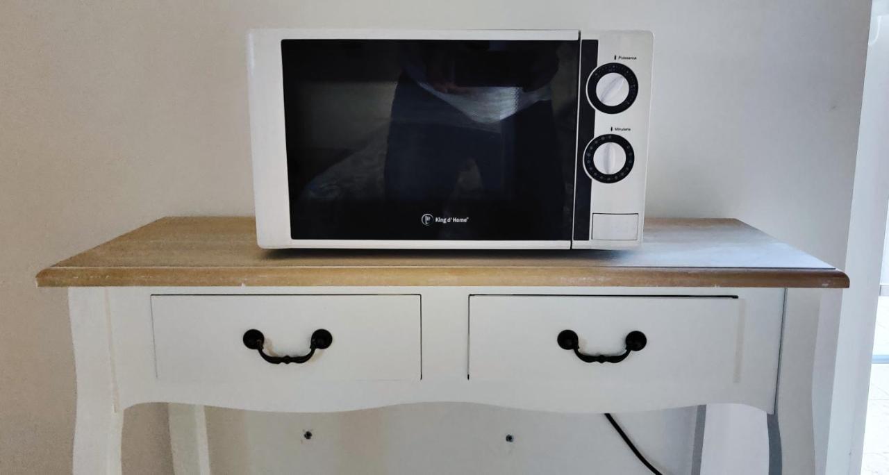 Appartement Superbe chambre 20 m2, climatisée, parking, jardin, calme, 10 mn pont du Gard #7 à Rochefort-du-Gard Extérieur photo